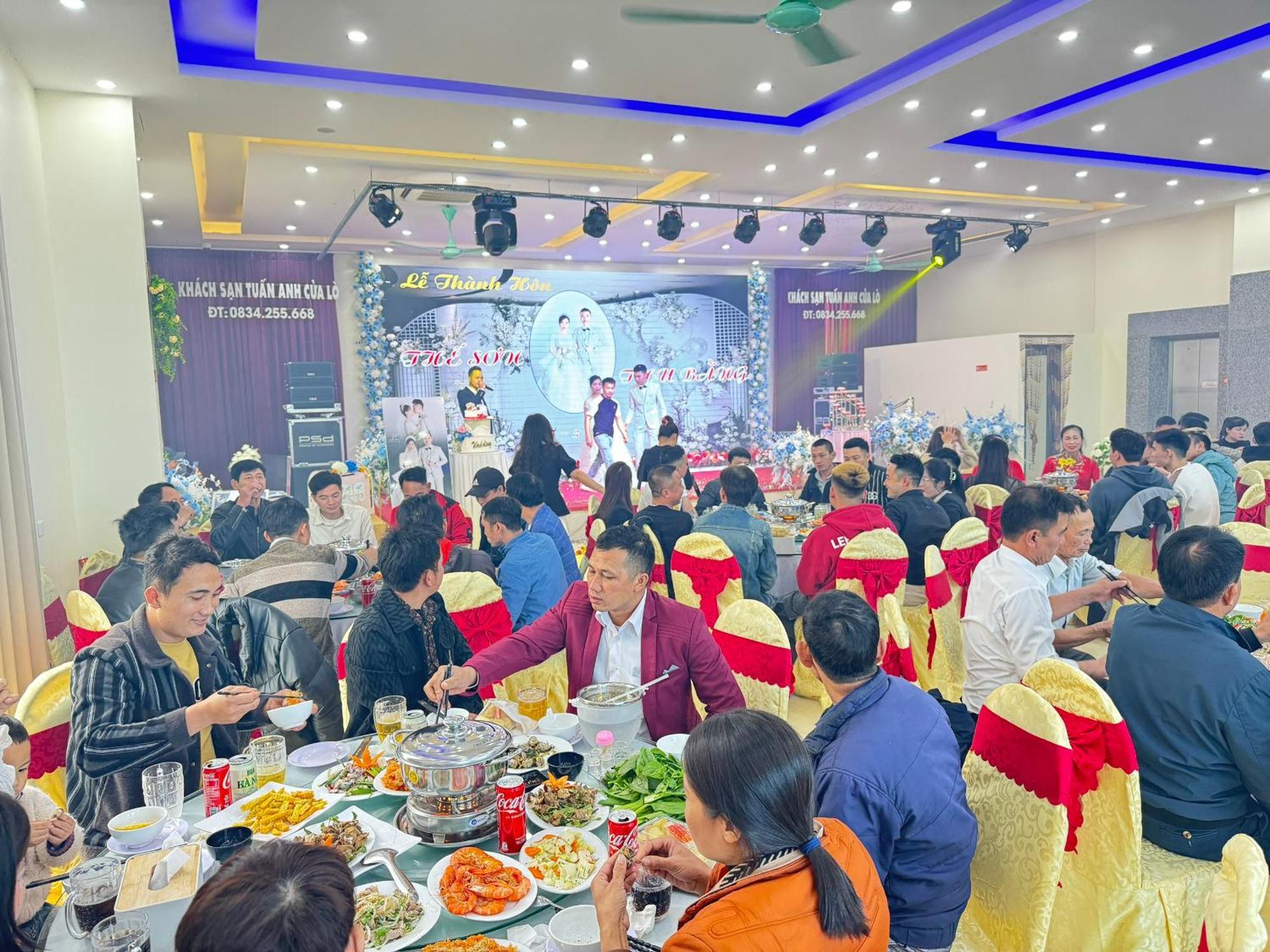 Khach San Tuan Anh Cua Lo Hotel Eksteriør billede