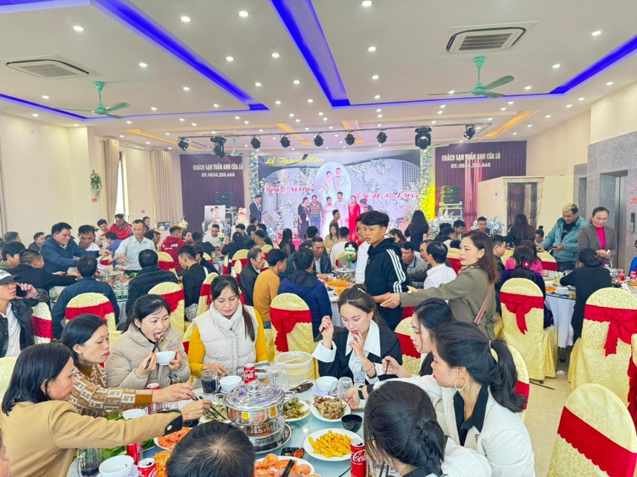 Khach San Tuan Anh Cua Lo Hotel Eksteriør billede